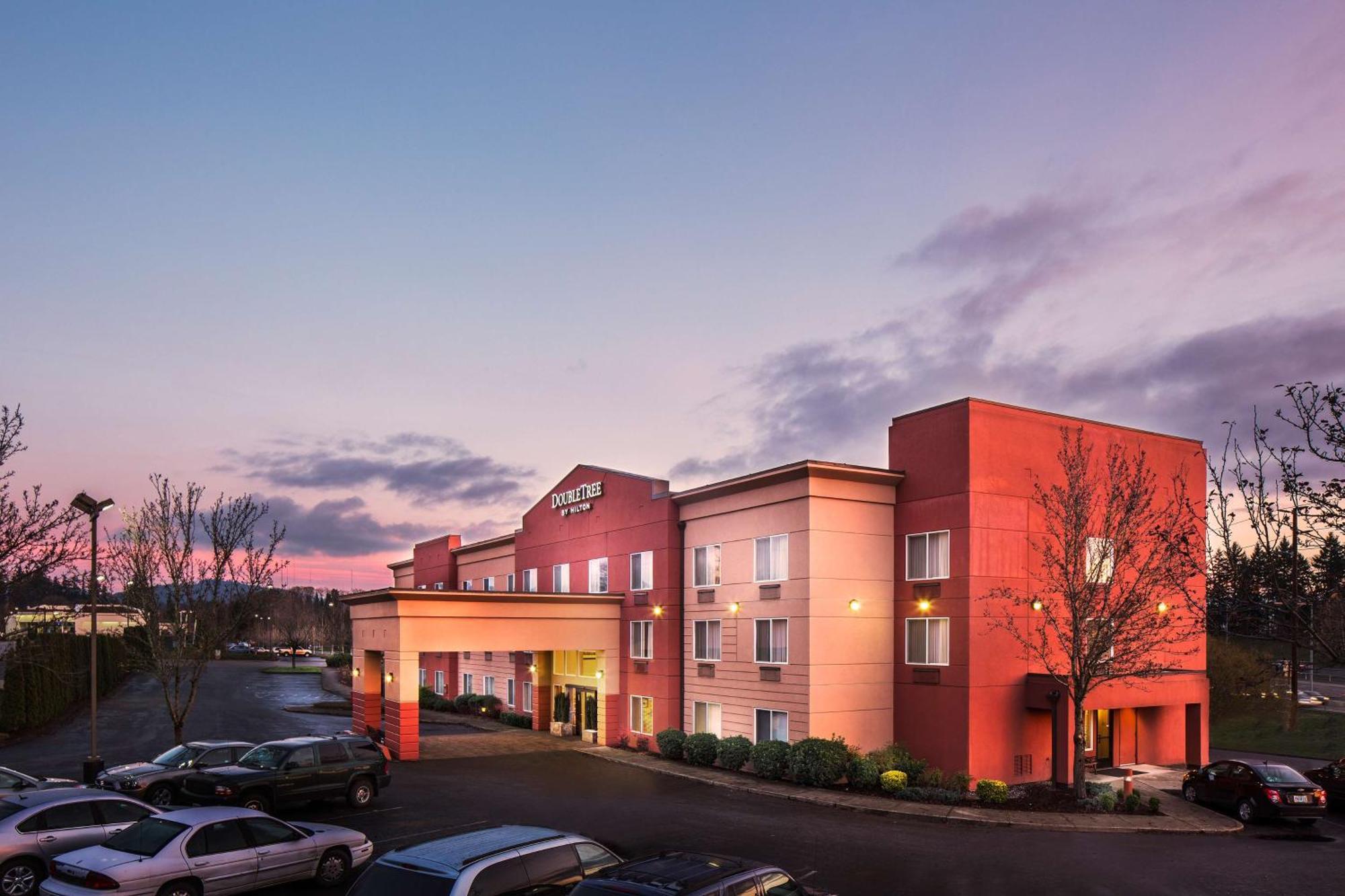 Doubletree By Hilton Portland - Beaverton Ngoại thất bức ảnh